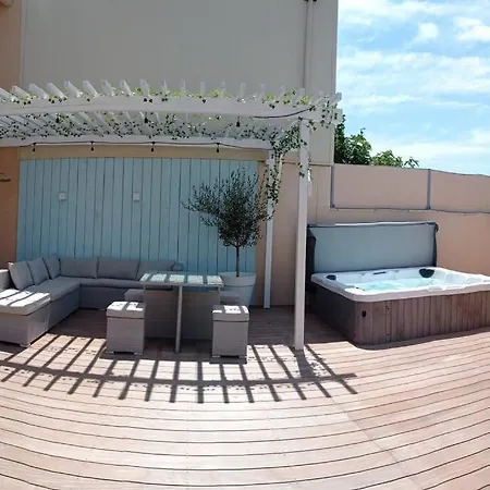 Oasis Holiday home